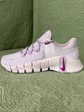 Nike Free Metcon 5 Woman’s 7.5 Light Lilac
